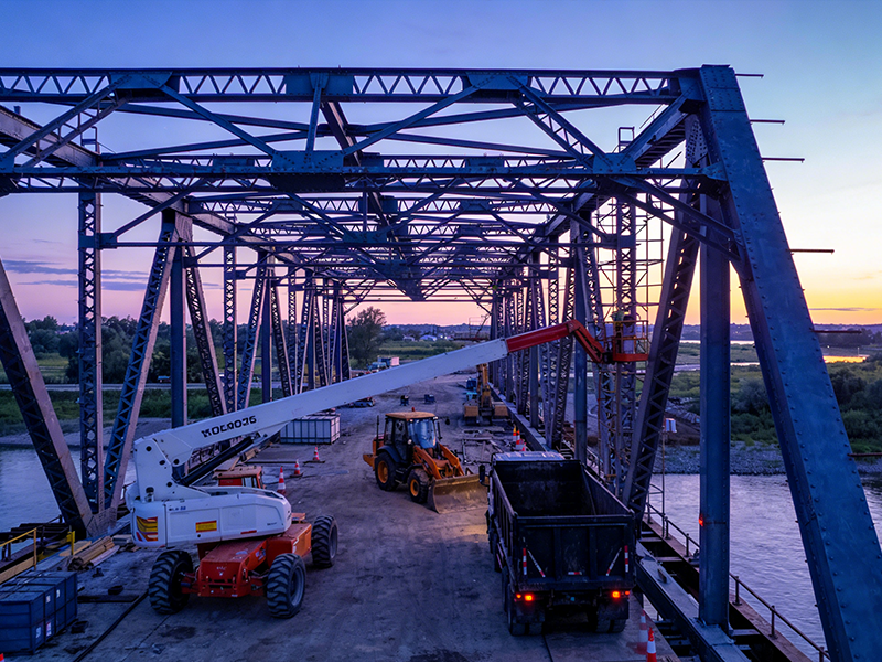 刷新基尼斯之最！中国桥梁建设再添“利器”